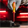 Отвертка Insulated, PH0 x 75 мм, CrMo, до 1000 В, двухкомпонентная рукоятка Matrix Professional 15802