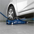 Домкрат гидравлический подкатной, 2т Low Profile, 80-380 мм, в пласт. кейсе Stels 17226