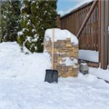 Лопата для уборки снега пластиковая, 350 х 350 х 1445 мм, деревянный черенок, 18683