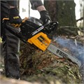 Пила цепная бензиновая DGS-4516, шина 40 см, 45 см3, 3 л.с, шаг 3/8, паз 1.3 мм, 57 звеньев Denzel 23782