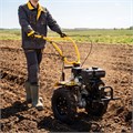 Мотоблок DPT-370X, 7 л.с, дисковое сцепление, ширина 90 см, глубина 35 см, фрез 3 х 4, ВОМ, передачи 3В/1Н Denzel 23851