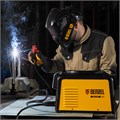Аппарат инвертор. дуговой сварки SDM-220 Top, 220 А, ПВ 60% кейс Denzel 32665