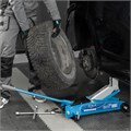 Домкрат гидравлический подкатной, высокий подъем, 3т SUV, 190-535 мм, в кейсе Stels 32974