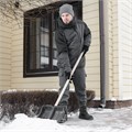Лопата для уборки снега пластиковая, 380х385х1420 мм, оцинк. планка, деревянный черенок 33003