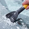 Щетка-сметка со скребком, телескоп, поворотная голова, водосгон 950-1320 мм Denzel 33943
