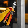 Плоскогубцы комбинированные, диэлектрические трехкомпонентные рукоятки до 1000 В, 180 мм Denzel 35747