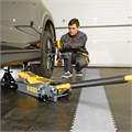 Домкрат гидравлический подкатной, 2/3 т, 98-770 мм, быстрый подъем, низ. подхват, проф, SUV Denzel 35854