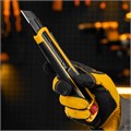 Нож, 25 мм, сменное лезвие, SK4, корпус из ABS + TPR, торцевой зажим Denzel 36175