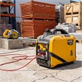 Генератор инверторный GS-3000iS, 3,0 кВт, 230 В, закрытый корпус, ручной старт DENZEL 38095
