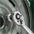 Ключ-трещотка 3/8", 45 зубьев, цельнометаллический, с быстрым сбросом, CrV, хром Сибртех 38276