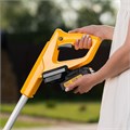 Портативная аккумуляторная газонокосилка CLM-22, Li-ion, 20В, 220 мм // Denzel 38452