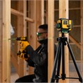Лазерный уровень мультипризменный DLV-360-3T, 30 м, зеленый луч, Li-Ion 2,4 Aч, штатив // Denzel 39133